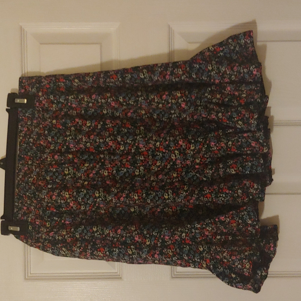 LOFT Ruffled Floral Skirt